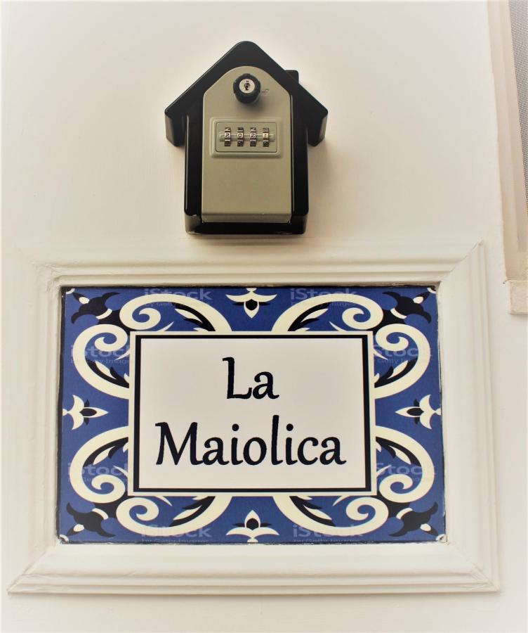 阿纳卡普里La Maiolica公寓 外观 照片